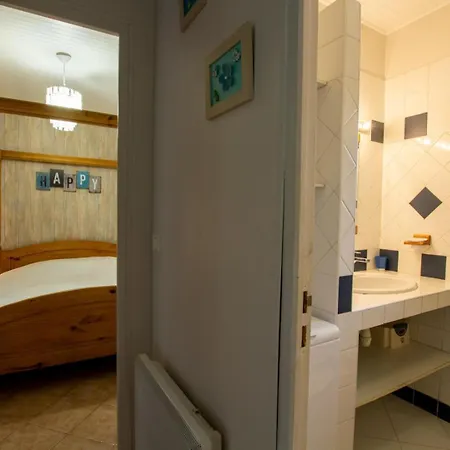 Casa de Férias Du Soleil Levant Lacropte