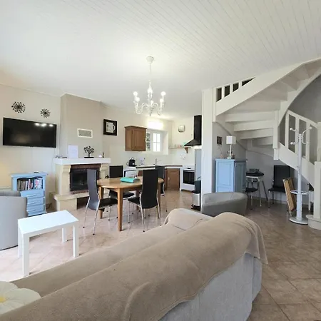 Du Soleil Levant Дом отдыха Lacropte