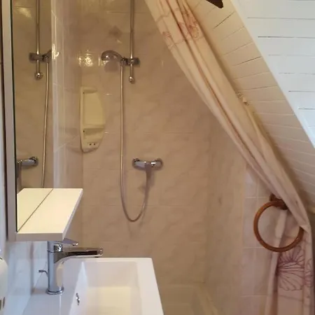 Du Soleil Levant Hébergement de vacances Lacropte