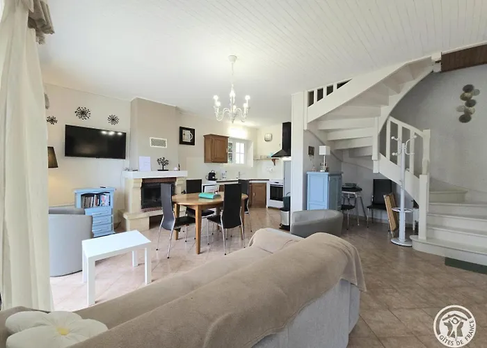 Du Soleil Levant Дом отдыха Lacropte